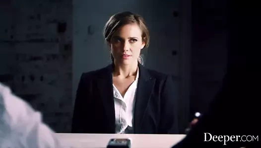 Daha derin. addie şaplak attı, boğuldu ve küçük eller tarafından creampied