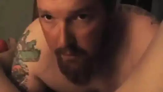 Azgın seks bağımlısı bebek oyuncakla sikiliyor