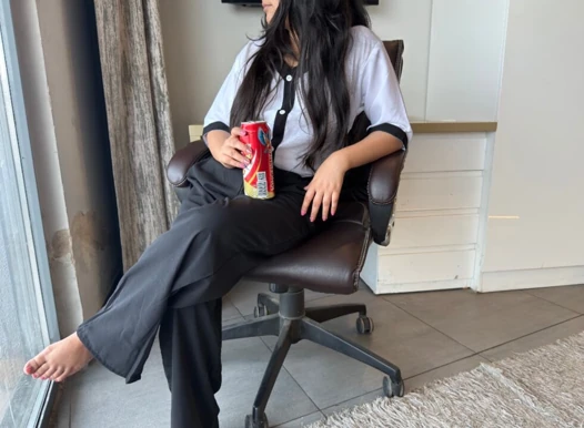 Employee Ko Beer Pila Ke Uske Sath Hardcore Chudai Ki