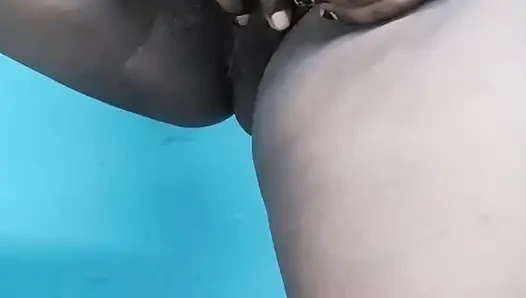Hintli kadın kocasıyla aldatıyor