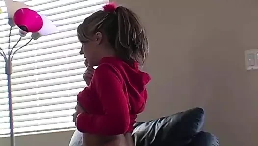 Seksi kelly yanıp sönen memeler ve mükemmel eşek fotoğraf çekimi