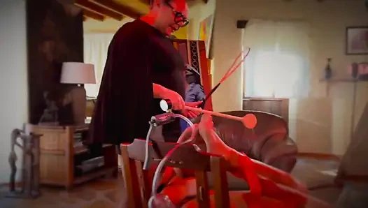 Dominatrix sahibe April: bir köle hatası