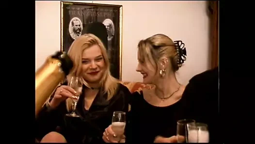 Sevinçle sürün! (sahne 01)