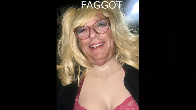 Metresimle striptiz alışveriş merkezinde eğlence