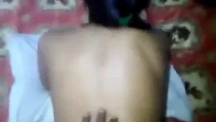 Karanlık Hint adam ile bir sıcak fahişe