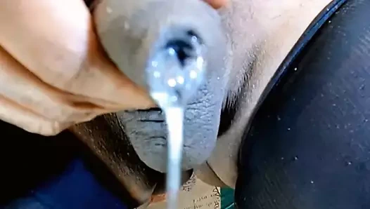 Katya lezzetli kesilmemiş horoz