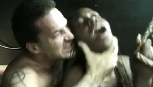 Siyah fıstıklar deliklere çeşitli seks oyuncakları itti olsun