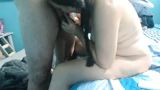 Yatmadan önce yarak emiyor