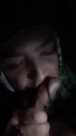 başörtüsü oral seks