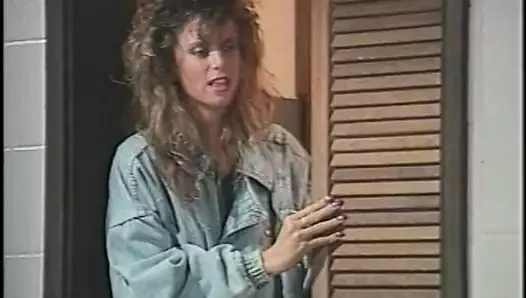 Seksi bebek seven o olarak o berbat the meyve suları kapalı bir çük