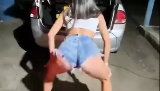 Annyofcll dans funk (3)