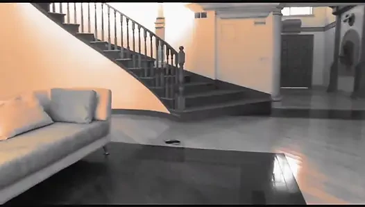 Piliç inanılmaz sulu cooter büyük penisi için geniş bir şekilde titreşiyor
