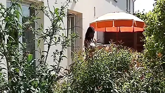 Fransa'dan zenci bebek amcığıyla oyununu izliyor