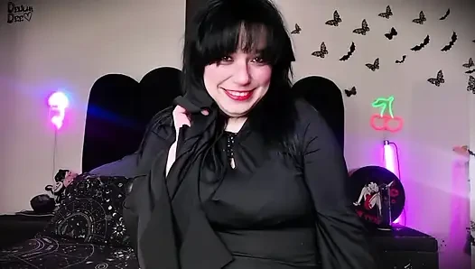 Witch Palm Reader patlana kadar pompalıyor ve üstüne çıkıyor!