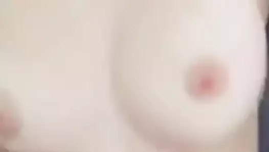 Sıcak esmer alır dövülerek pov