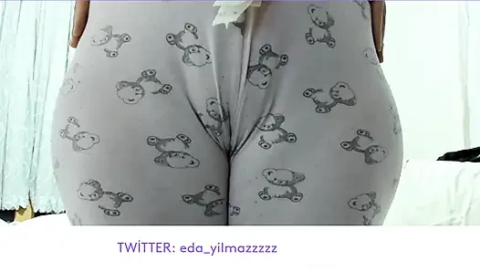 CAMELTOE- MASTURBATION IN PAJAMAS- TURKISH MILF- TURKISH PORN