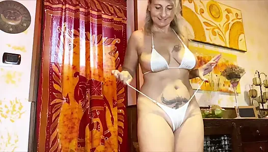 Evli evli kadın kanepede yoğun anal seks yapıyor - amatör bakış açısı gerçek çift