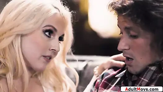 Büyük memeler üvey Haydi ona üvey oğlu sikme ona için tutmak onu evde