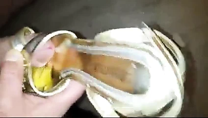 Yine altın yüksek topuklu ayakkabılar sandaletli ağır boşalma