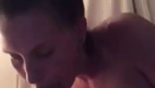 Snapchat model evelynhicksx derin boğaz kahrolası