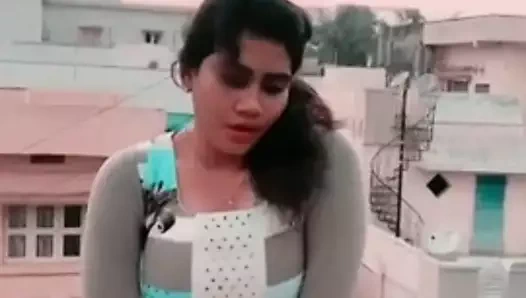 Priya naidu sıcak video
