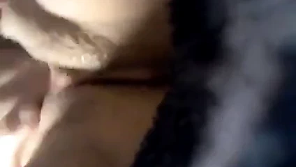 Oyuncak milf masterbating üzerinde kamera phone