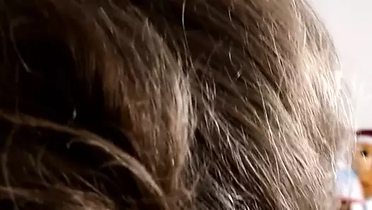 Beyaz bayan siyah çükünü çok iyi emer.