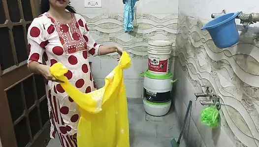 Üvey anne orgazm olana kadar sert sikişiyor ve dölleme videosunda tüm dölleri boşaltıyor