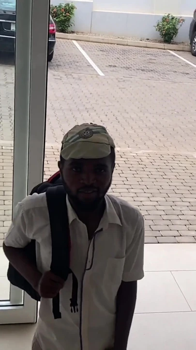 Sadece röportaj yapan tarafından sikilmek için iş aramaya gitti
