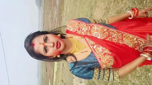 Sezon 39. Hintli seksi yenge ormanda sikişiyor