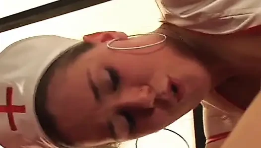 Hastalara anal seks yapmasına izin veren bir Fransız hemşire