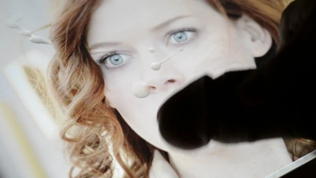 jane levy üzerinde boşalmak
