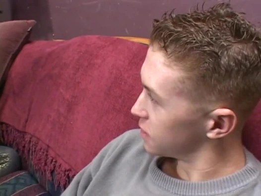 Olgun fahişe ile dev memeler olduğunu becerdin tarafından genç damızlık