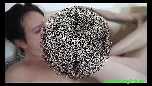 Footjobs boşalmak üzerinde ayaklar