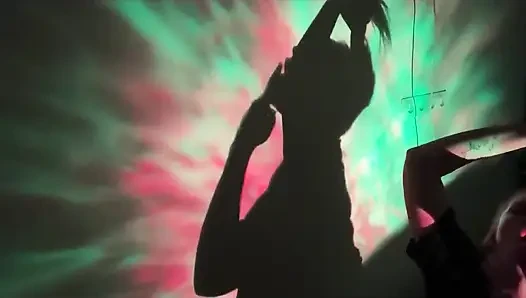 Bir gece kulübünde gerçek seks ile Deylamoons — Sakso, Boşalma, Elle Muamele, Sarkık Göğüsler, Çift HD Porno İzle