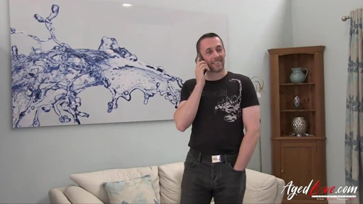 Son derece büyük memeli olgun kadınla sert seks