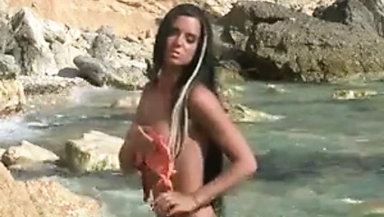 beachbeauty clara teensinnature.com için poz