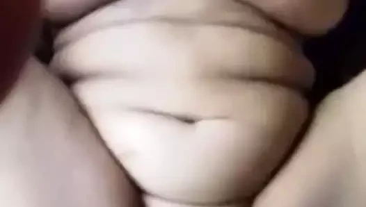 Aldatan desi karısı şişman patronuyla bir ilişki yaşıyor