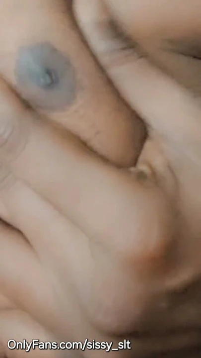 Küçük sarkık penisli ince sissy ladyboy derlemesi | Bölüm 1
