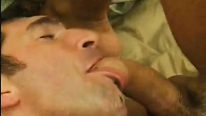 Maduros calientes en cama