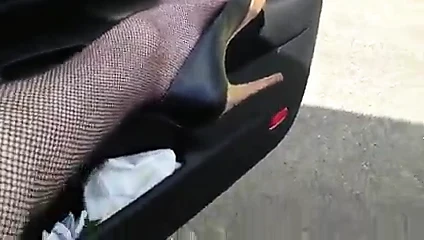 crossdresser güneşte mastürbasyon