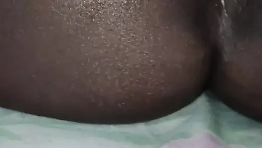 Pati ne mere chut me kheera dalakar chut ko fadkar diya