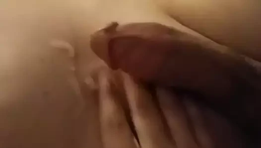 Çocuk harika bir handjob alır