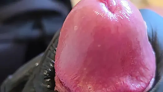 Büyük mantarlı yarak halka açık banyoda azdırıyor