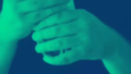 Sıvıya baskı yapıyor asmr 1