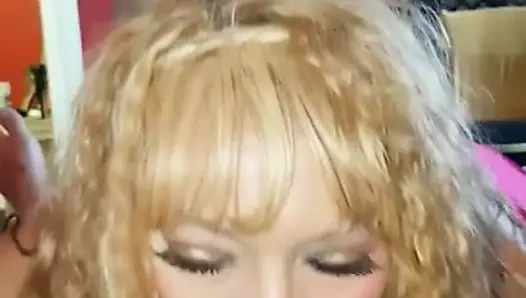 sarışın seviyor horoz