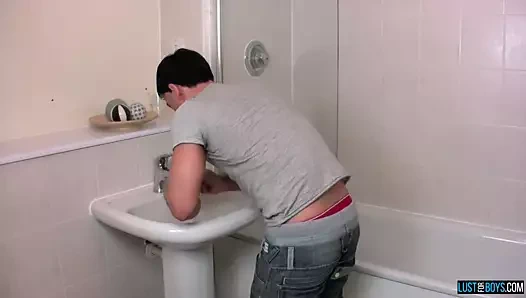 Asılı muscle iri parça danny davis masturbates ile Fleshlight