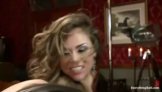 Belden bağlamalı anal sürtükler