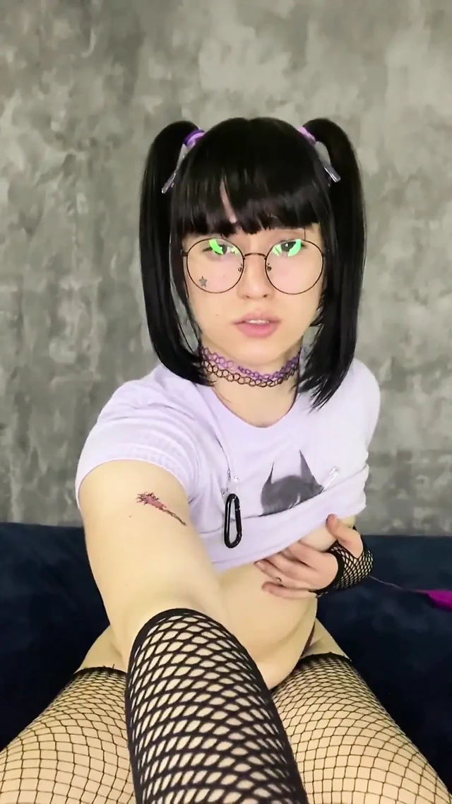 Biraz oynuyorum, gelmek ister misin?