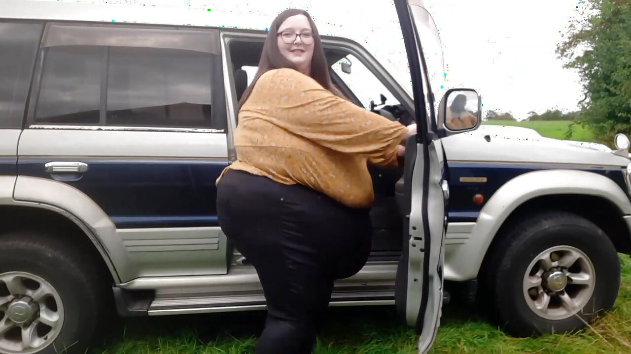 Ssbbw büyük kız büyük araba sorunları